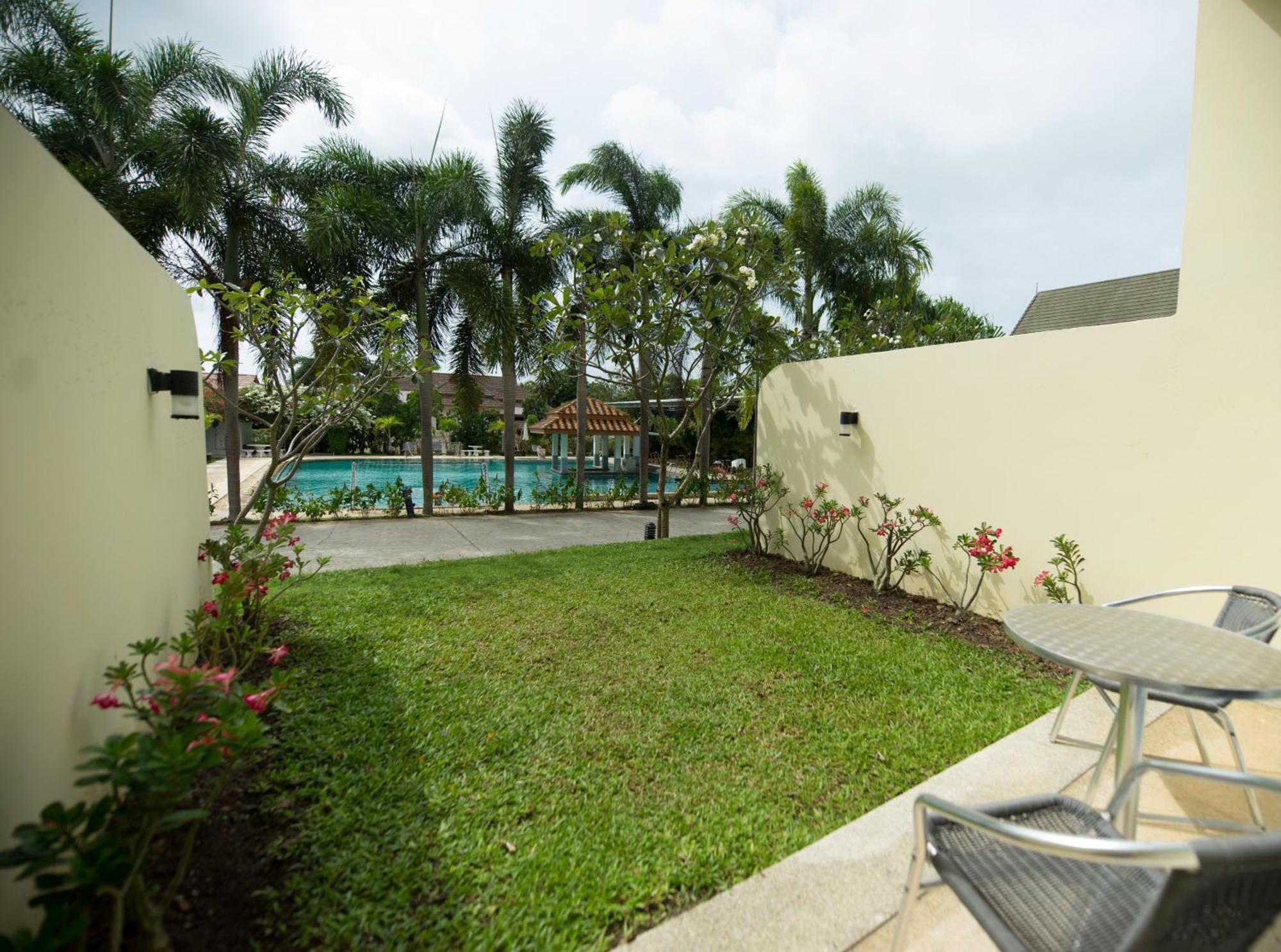 Blue Beach Grand Resort And Spa Rawai Dış mekan fotoğraf